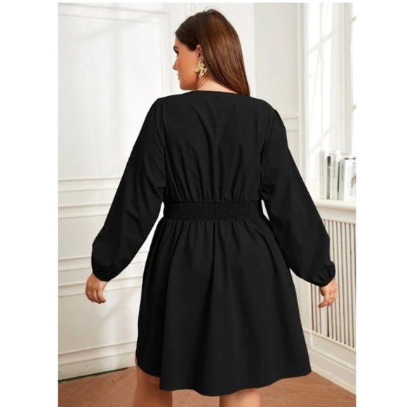 NEW Womens Plus Surplice Neck Lantern Sleeve Dress 4XL Plus 20 Black - Picture 2 of 6